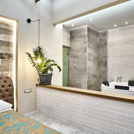Otel Minoos 3*